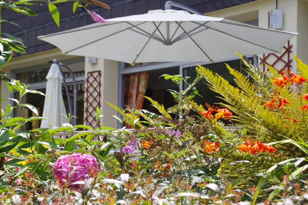 Hotel Le Roudou Fouesnant Exterior photo